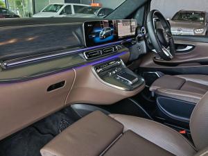 Mercedes-Benz V-Class V300d Exclusive - Image 12