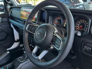 Jeep Wrangler Unlimited 2.0T Sahara - Image 17