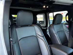 Jeep Wrangler Unlimited 2.0T Sahara - Image 19