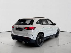 Mercedes-Benz GLA GLA200 Progressive - Image 7