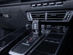 Porsche 911 Carrera GTS cabriolet manual - Image 14