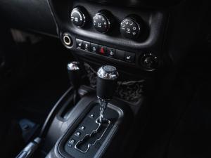 Jeep Wrangler Unlimited 3.6L Rubicon - Image 16