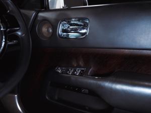 Rolls Royce Wraith Black Badge - Image 24