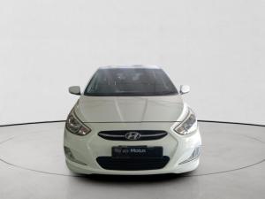 Hyundai Accent hatch 1.6 Fluid auto - Image 2
