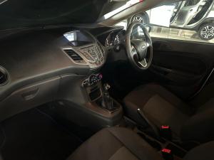 Ford Fiesta 5-door 1.4 Ambiente (aircon+audio) - Image 12