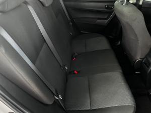 Toyota Corolla Quest 1.8 Plus manual - Image 8