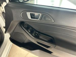 Ford Fiesta 5-door 1.0T Trend - Image 12