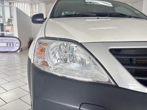 Nissan NP200 1.6i safety pack (aircon) - Image 11