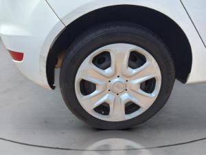 Ford Fiesta 1.4 5-door Ambiente - Image 9