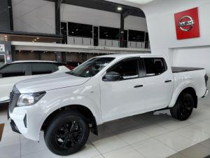 Nissan Navara 2.5DDTi double cab SE manual - Image 2