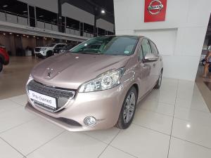 Peugeot 208 5-door 1.6 Allure - Image 1