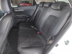 Kia Sonet 1.5 SX - Image 17