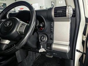 Toyota FJ Cruiser FJ Cruiser - Image 16