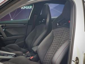 Audi RS3 Sportback quattro Carbon Edition - Image 11
