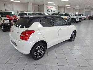 Suzuki Swift 1.2 GLX auto - Image 2
