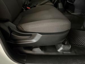 Isuzu D-Max 1.9TD single cab L manual - Image 12