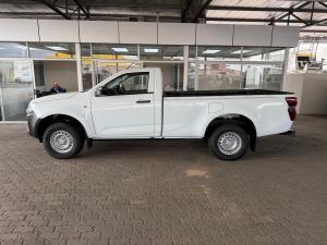 Isuzu D-Max 1.9TD single cab L manual - Image 16