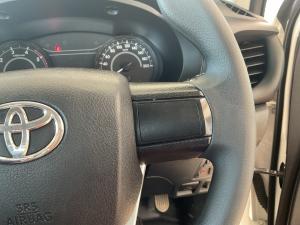Toyota Hilux 2.4GD-6 double cab 4x4 SR - Image 10