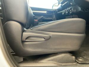 Toyota Hilux 2.4GD-6 double cab 4x4 SR - Image 18