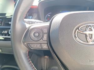 Toyota Corolla Cross 1.8 Hybrid GR-Sport - Image 9