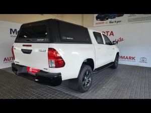 Toyota Hilux 2.4GD-6 double cab 4x4 Raider manual - Image 2