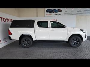 Toyota Hilux 2.4GD-6 double cab 4x4 Raider manual - Image 3
