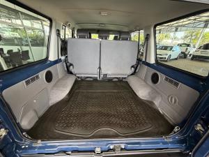 Toyota Land Cruiser 76 2.8GD-6 station wagon VX - Image 18