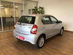 Toyota Etios hatch 1.5 Sprint - Image 2