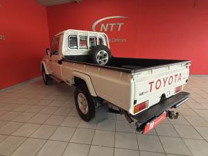 Toyota Land Cruiser 79 4.5DS/C - Image 13