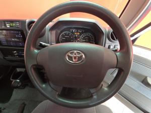 Toyota Land Cruiser 79 4.5DS/C - Image 8