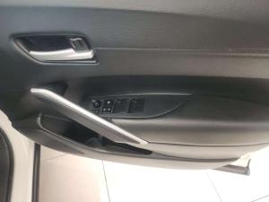 Toyota Corolla Cross 1.8 XS Hybrid - Image 15