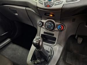 Ford Fiesta 5-door 1.4 Ambiente (aircon+audio) - Image 11