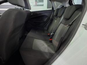 Ford Fiesta 5-door 1.4 Ambiente (aircon+audio) - Image 5