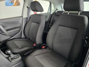 Volkswagen Polo Vivo hatch 1.6 Life - Image 17