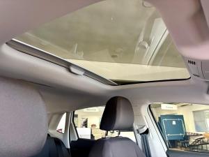 Volkswagen Polo hatch 1.0TSI Life auto - Image 13