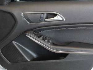 Mercedes-Benz A-Class A200 Style auto - Image 17