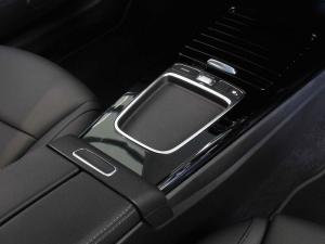 Mercedes-Benz A-Class A200 hatch Progressive - Image 19