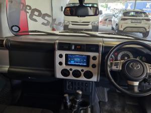 Toyota FJ Cruiser FJ Cruiser - Image 17