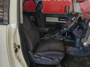 Toyota FJ Cruiser FJ Cruiser - Image 8