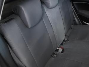 Toyota Urban Cruiser 1.5 XR manual - Image 20