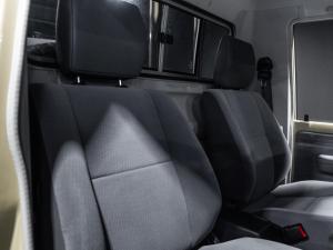 Toyota Land Cruiser 79 2.8GD-6 single cab auto - Image 16