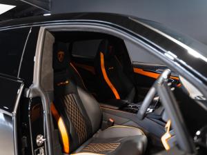 Lamborghini Urus S - Image 23
