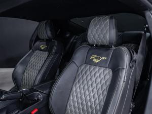 Ford Mustang 5.0 GT fastback auto - Image 13