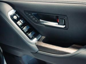 Toyota Land Cruiser 300 3.3D ZX - Image 18