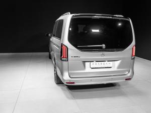 Mercedes-Benz V-Class V300d Exclusive - Image 30