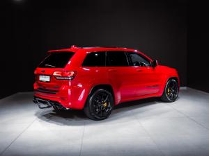 Jeep Grand Cherokee Trackhawk - Image 13