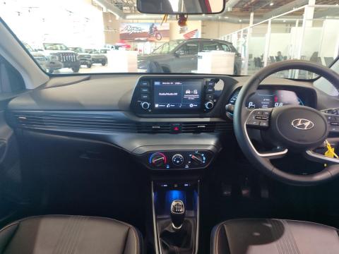 Image Hyundai i20 1.0T Fluid manual