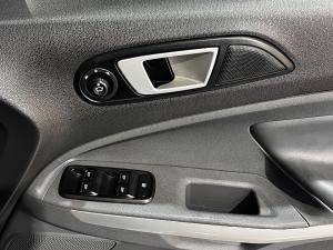 Ford EcoSport 1.0T Titanium - Image 17