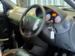 Nissan NP200 1.6i safety pack (aircon) - Image 12