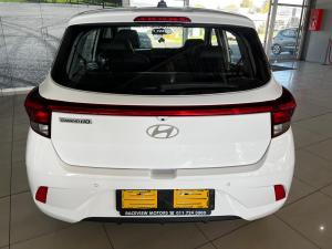 Hyundai Grand i10 1.0 Premium hatch - Image 4